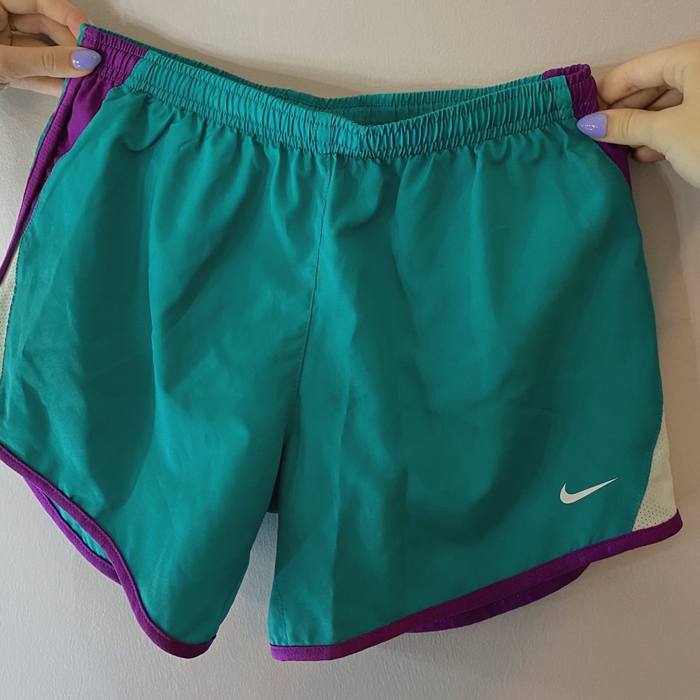 ✨NIKE TURQUOISE SHORTS✨